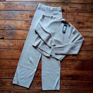 Nasty Gal Sweater Pants and Shirt Set, NWT, Tan, Size Small! Cozy!